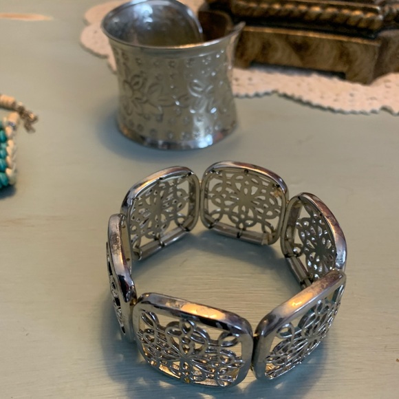 Bracelets to dress up your summer outfit! - Picture 2 of 10